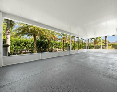 15503 Temple Boulevard - Photo Thumbnail 12