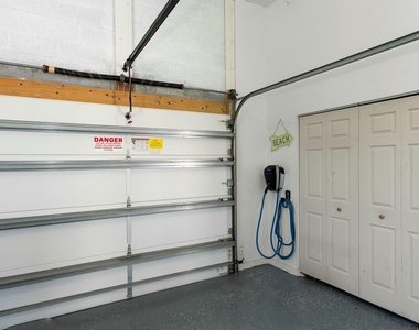 15503 Temple Boulevard - Photo Thumbnail 41