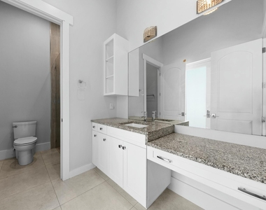 15503 Temple Boulevard - Photo Thumbnail 44