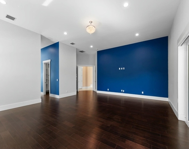 15503 Temple Boulevard - Photo Thumbnail 24