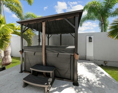 15503 Temple Boulevard - Photo Thumbnail 47
