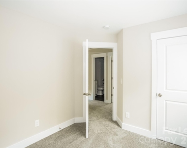 117 Fort Worth Avenue - Photo Thumbnail 11