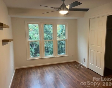 433 W 8th Street - Photo Thumbnail 3