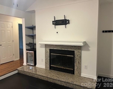 433 W 8th Street - Photo Thumbnail 19