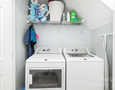 9446 Cadman Court - Photo Thumbnail 12