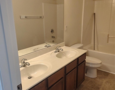 1012 Terrapin Street - Photo Thumbnail 10