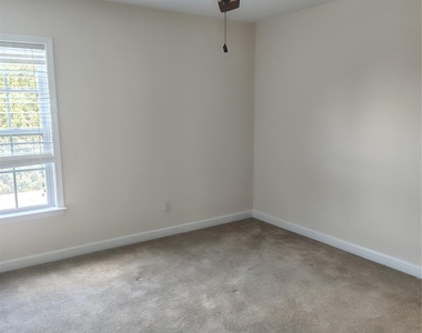 1012 Terrapin Street - Photo Thumbnail 9