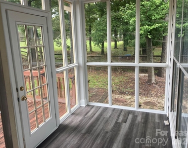 3506 Briarthorne Drive - Photo Thumbnail 11
