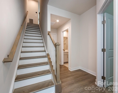 413 Spearfield Lane - Photo Thumbnail 9