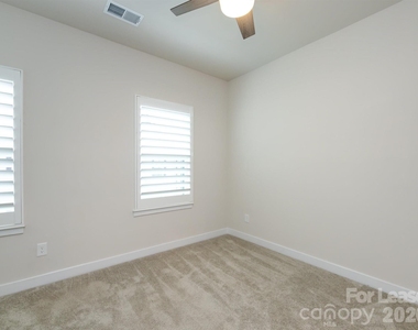 413 Spearfield Lane - Photo Thumbnail 34