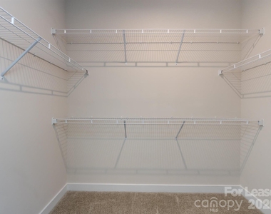 413 Spearfield Lane - Photo Thumbnail 31