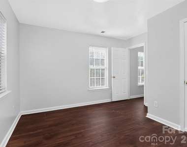 11300 Valerian Court - Photo Thumbnail 14