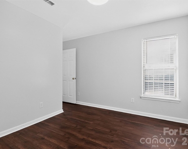 11300 Valerian Court - Photo Thumbnail 19