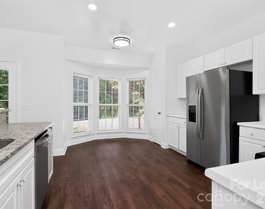 11300 Valerian Court - Photo Thumbnail 4