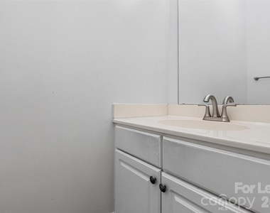 11300 Valerian Court - Photo Thumbnail 11