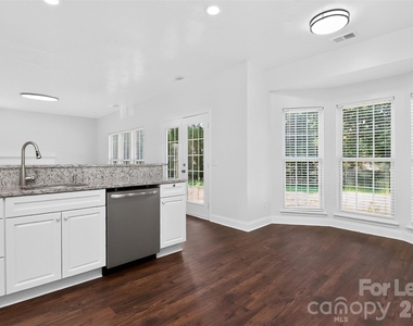 11300 Valerian Court - Photo Thumbnail 5