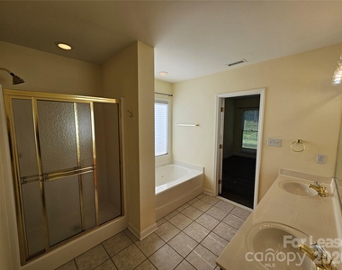 151 Woodfern Place - Photo Thumbnail 18
