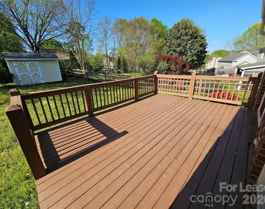 151 Woodfern Place - Photo Thumbnail 33