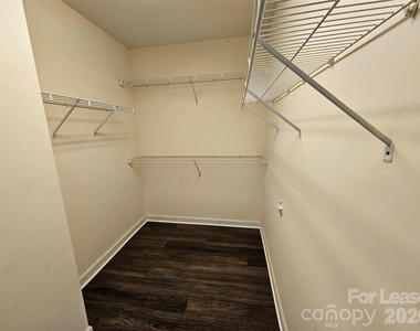 151 Woodfern Place - Photo Thumbnail 20