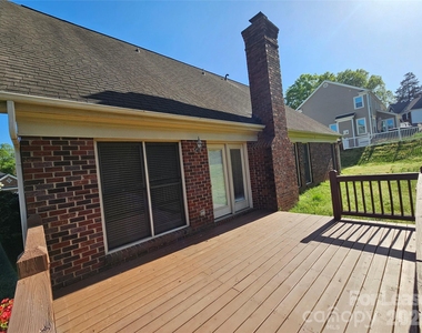 151 Woodfern Place - Photo Thumbnail 31