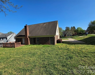 151 Woodfern Place - Photo Thumbnail 36