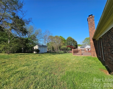 151 Woodfern Place - Photo Thumbnail 37