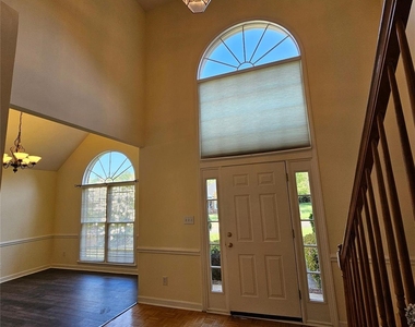 151 Woodfern Place - Photo Thumbnail 5