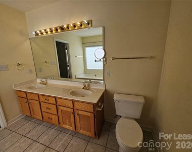 151 Woodfern Place - Photo Thumbnail 16