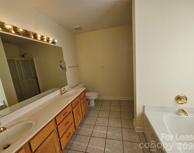 151 Woodfern Place - Photo Thumbnail 15