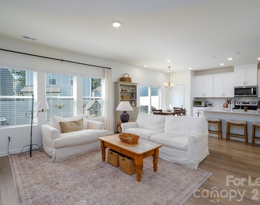 321 Fairchild Way - Photo Thumbnail 1