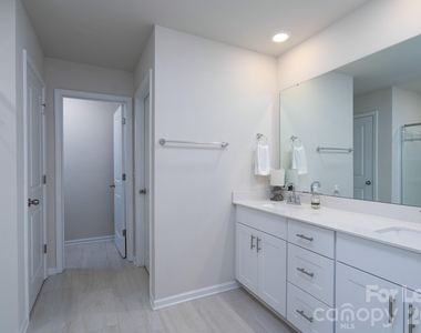 321 Fairchild Way - Photo Thumbnail 8