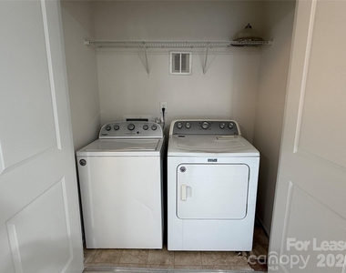 4820 Lynn Lee Circle - Photo Thumbnail 16