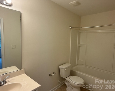 4820 Lynn Lee Circle - Photo Thumbnail 13