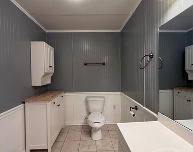 1547 N Piedmont Avenue - Photo Thumbnail 9