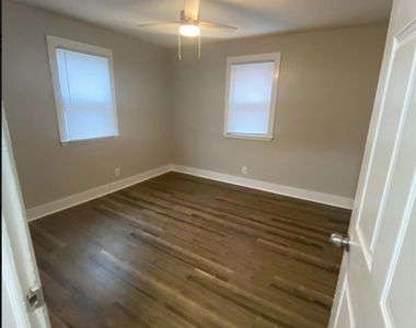 3128/3130 Ridge Avenue - Photo Thumbnail 10