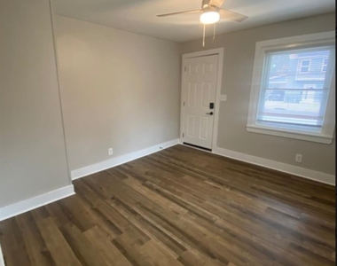 3128/3130 Ridge Avenue - Photo Thumbnail 5