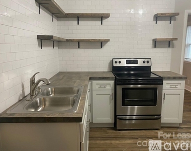 3128/3130 Ridge Avenue - Photo Thumbnail 3