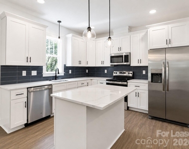 216 E Phifer Street - Photo Thumbnail 5