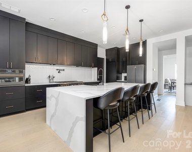 10119 Laurier Lane - Photo Thumbnail 17