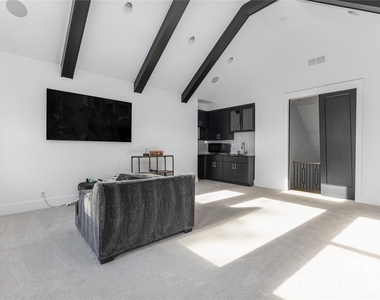 10119 Laurier Lane - Photo Thumbnail 41