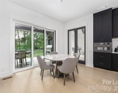 10119 Laurier Lane - Photo Thumbnail 18