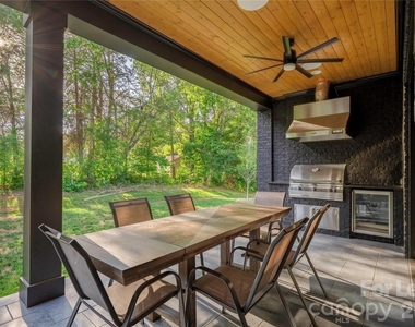10119 Laurier Lane - Photo Thumbnail 37