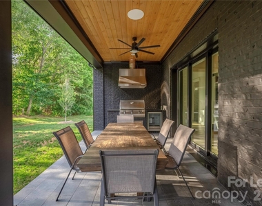 10119 Laurier Lane - Photo Thumbnail 36