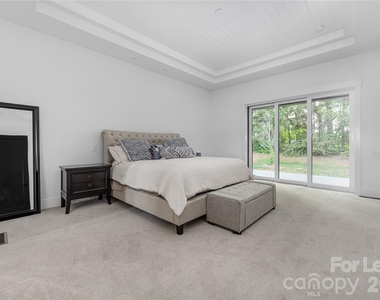 10119 Laurier Lane - Photo Thumbnail 25