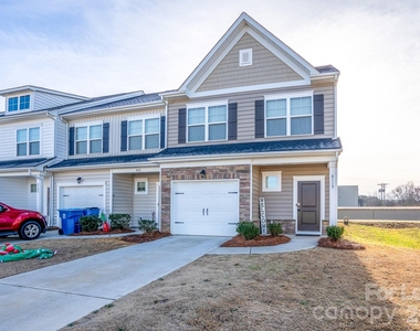 8119 Sheffield Drive - Photo Thumbnail 3
