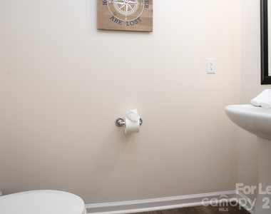 8119 Sheffield Drive - Photo Thumbnail 16