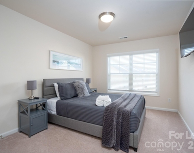 8119 Sheffield Drive - Photo Thumbnail 20