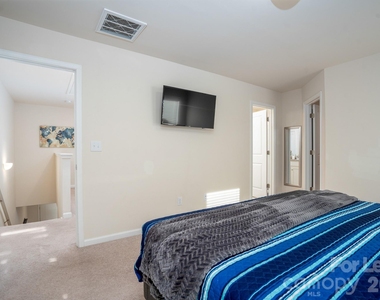 8119 Sheffield Drive - Photo Thumbnail 28
