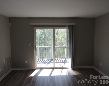 3903 Florham Place - Photo Thumbnail 11