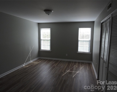 3903 Florham Place - Photo Thumbnail 7